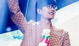 许嵩恋情爆料最新视频,甜蜜瞬间引网友热议